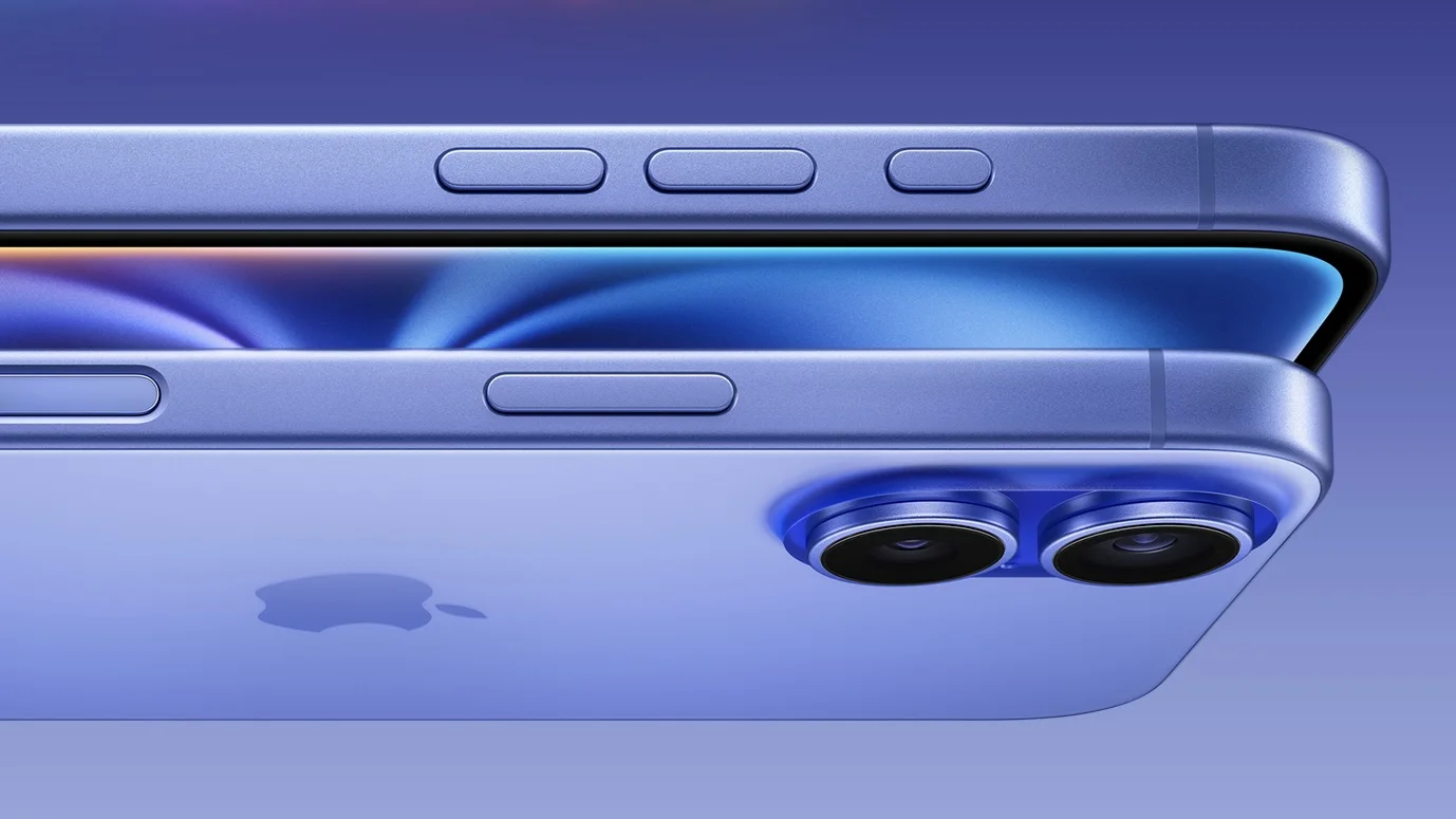 iPhone 16 aquamarine